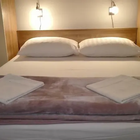 Apartment Sibenska Oaza *